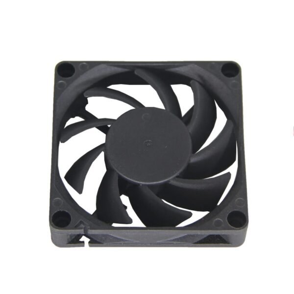 70 x 70 x 15 mm DC Axial Fan - Image 4